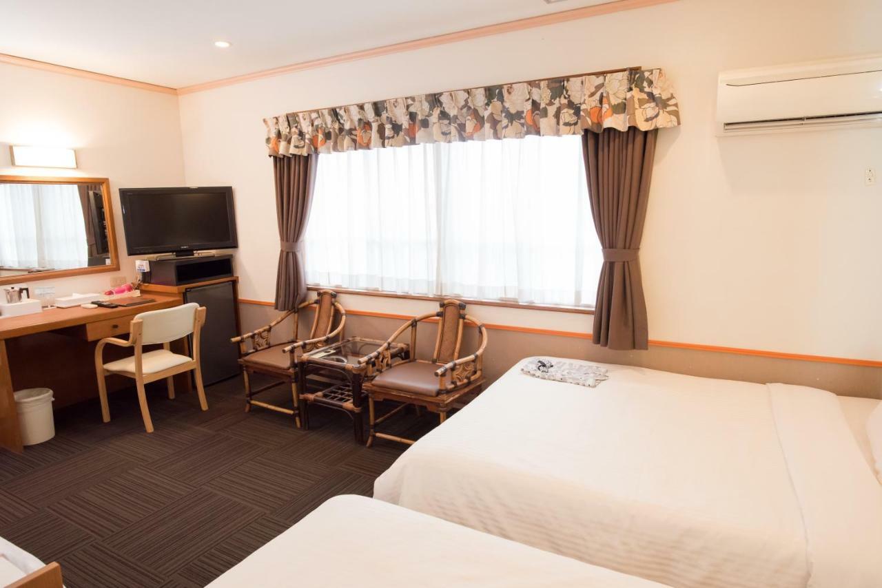 Crown Hotel Okinawa Exterior photo