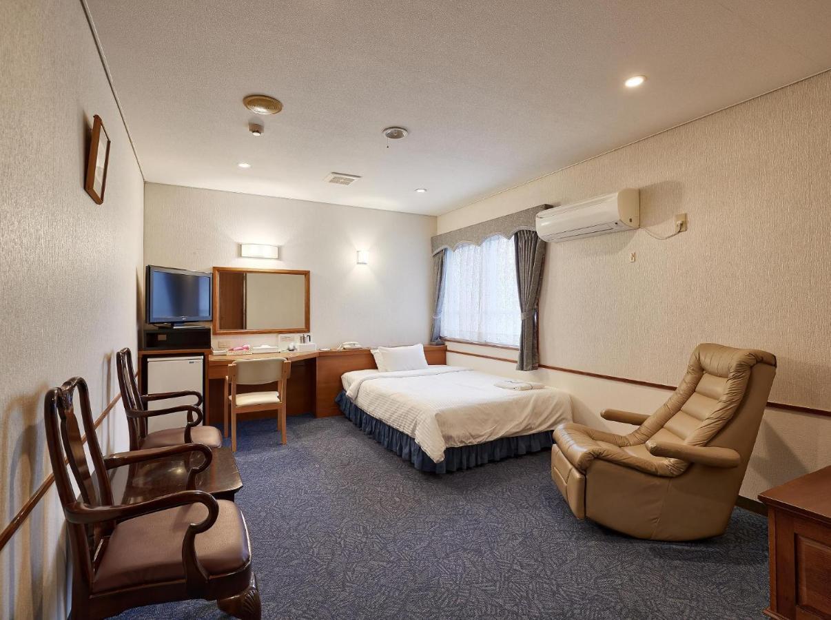 Crown Hotel Okinawa Exterior photo