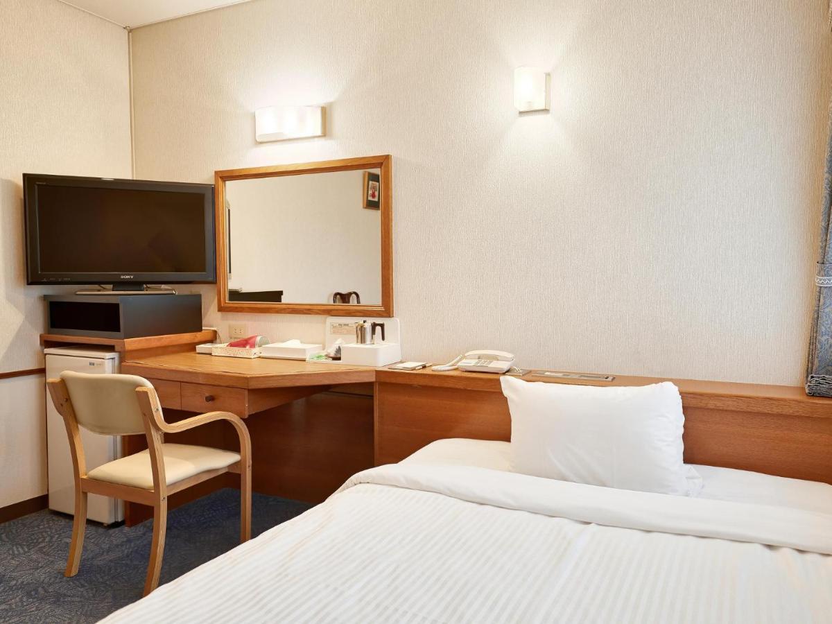 Crown Hotel Okinawa Exterior photo